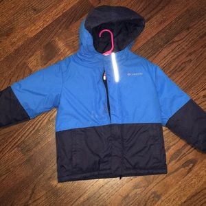 4t Columbia winter coat Navy and royal blue.